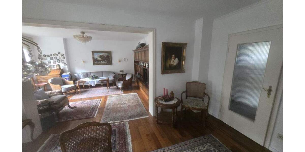 Etagenwohnung Stuttgart Ost - 3 Zimmer, 84 m&sup2;, 395.000&euro; | Angebot:25685882