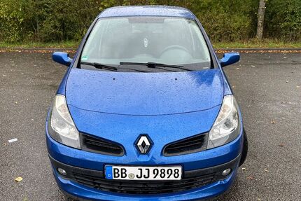 Renault Clio 213.000 km 1.950 € Holzgerlingen 71088