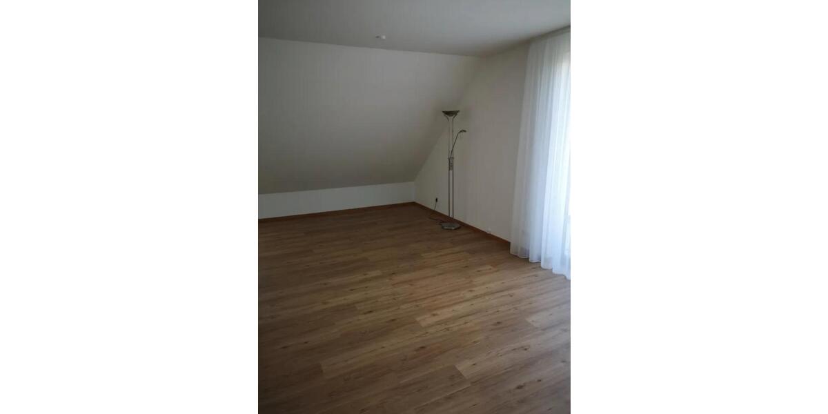 Dachgeschoßwohnung Leinfelden-Echterdingen Echterdingen - 1.5 Zimmer, 46 m&sup2;, 680&euro; | Angebot:26624336