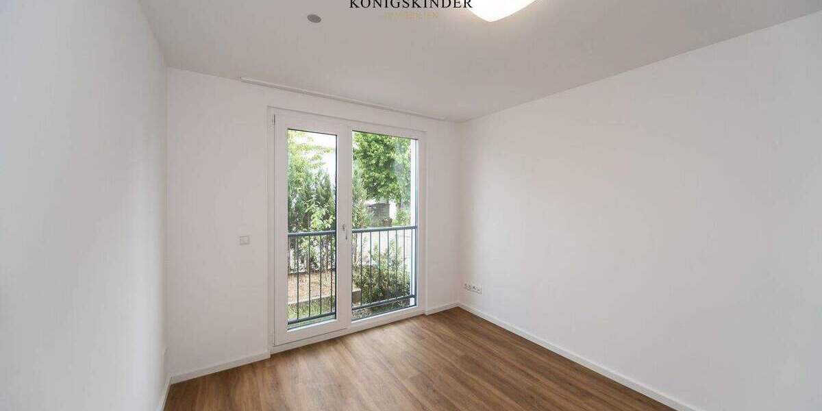 Doppelhaushälfte Stuttgart Zuffenhausen - 8 Zimmer, 154 m&sup2;, 945.000&euro; | Angebot:24709813