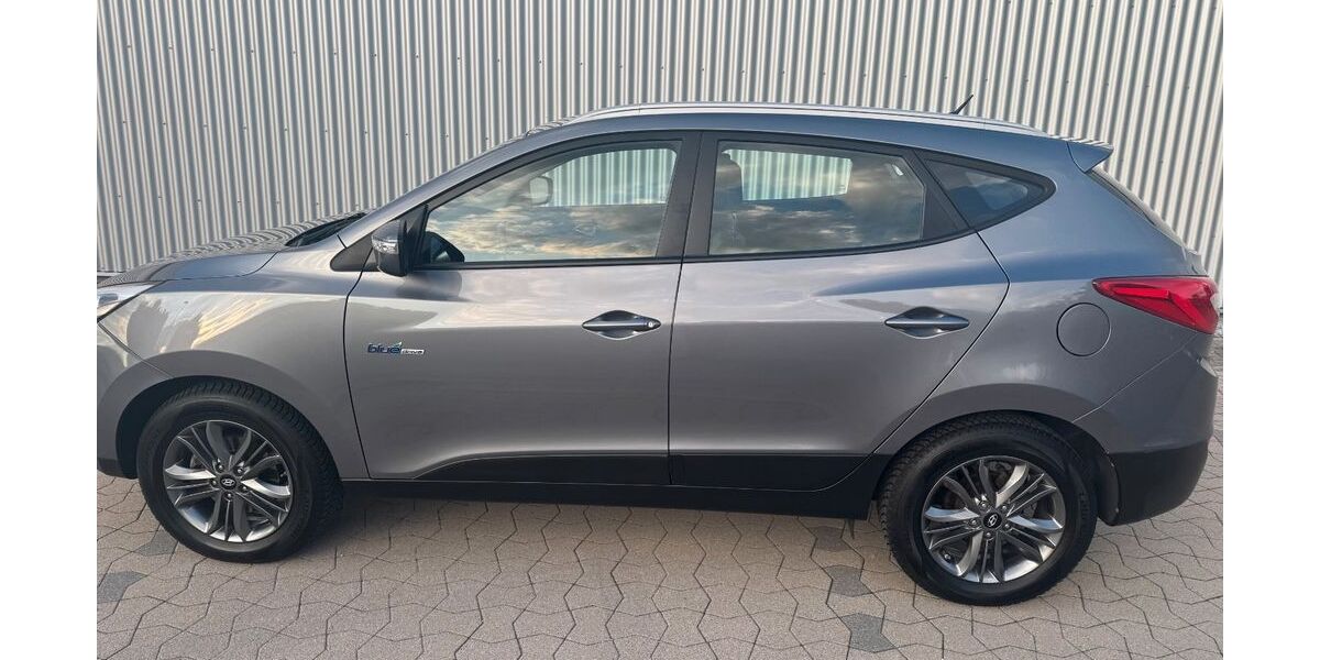 Hyundai ix35 87.000 km 9.900 &euro; Reutlingen 72762