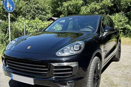Porsche Cayenne 61.000 km 49.800 &euro; Eberdingen 71735