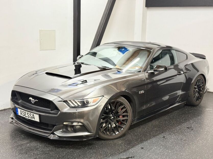 Ford Mustang 83.000 km 31.999 € Illingen 75428