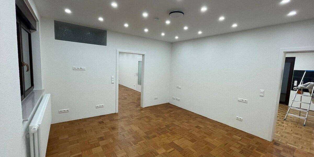 Etagenwohnung Böblingen - 2 Zimmer, 90 m&sup2;, 1.250&euro; | Angebot:26376911