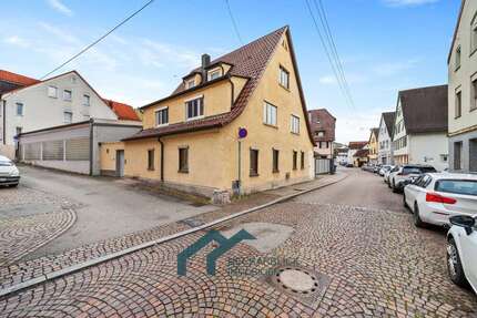 Wohnung Stuttgart Luginsland - 5 Zimmer, 111 m&sup2;, 199.000&euro; | Angebot:27001533