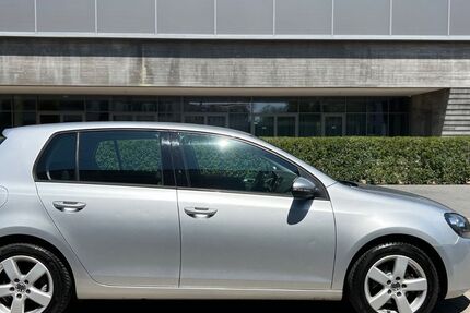VW Golf 198.000 km 2.900 &euro; Stuttgart 70567