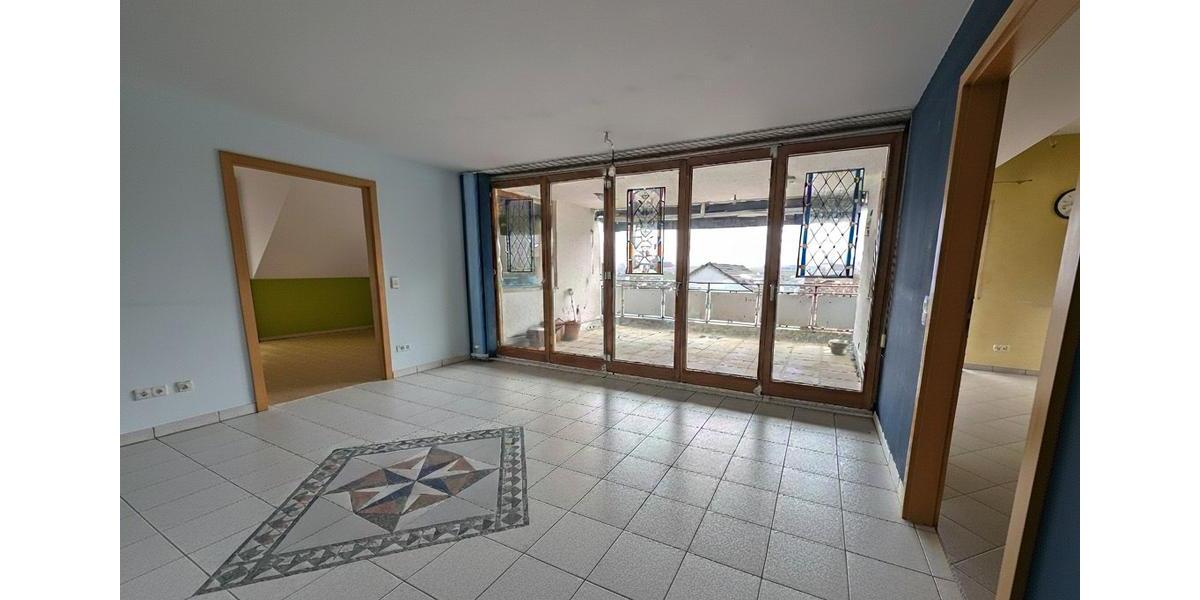 Dachgeschoßwohnung Schwieberdingen - 6 Zimmer, 151 m&sup2;, 510.000&euro; | Angebot:27261735