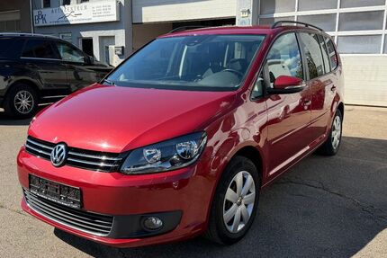 VW Touran 158.200 km 7.900 &euro; Tübingen-Bühl 72072