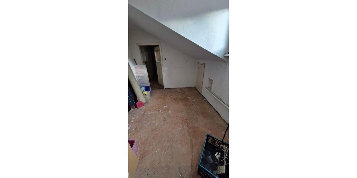 Dachgeschoßwohnung Stuttgart Stuttgart-West - 2.5 Zimmer, 42 m&sup2;, 250.000&euro; | Angebot:26089209