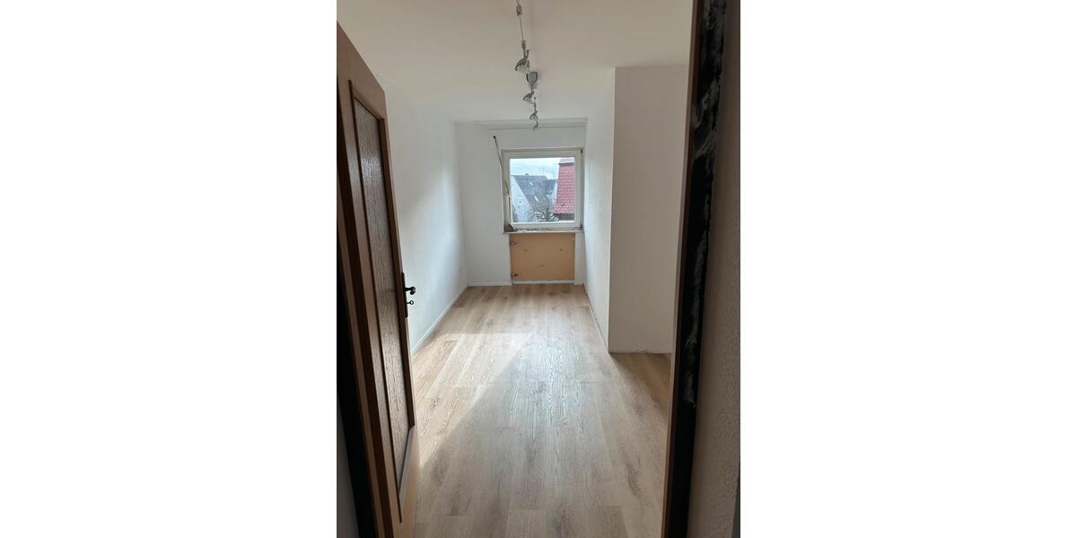 Etagenwohnung Kernen im Remstal - 4 Zimmer, 85 m&sup2;, 1.300&euro; | Angebot:24785910