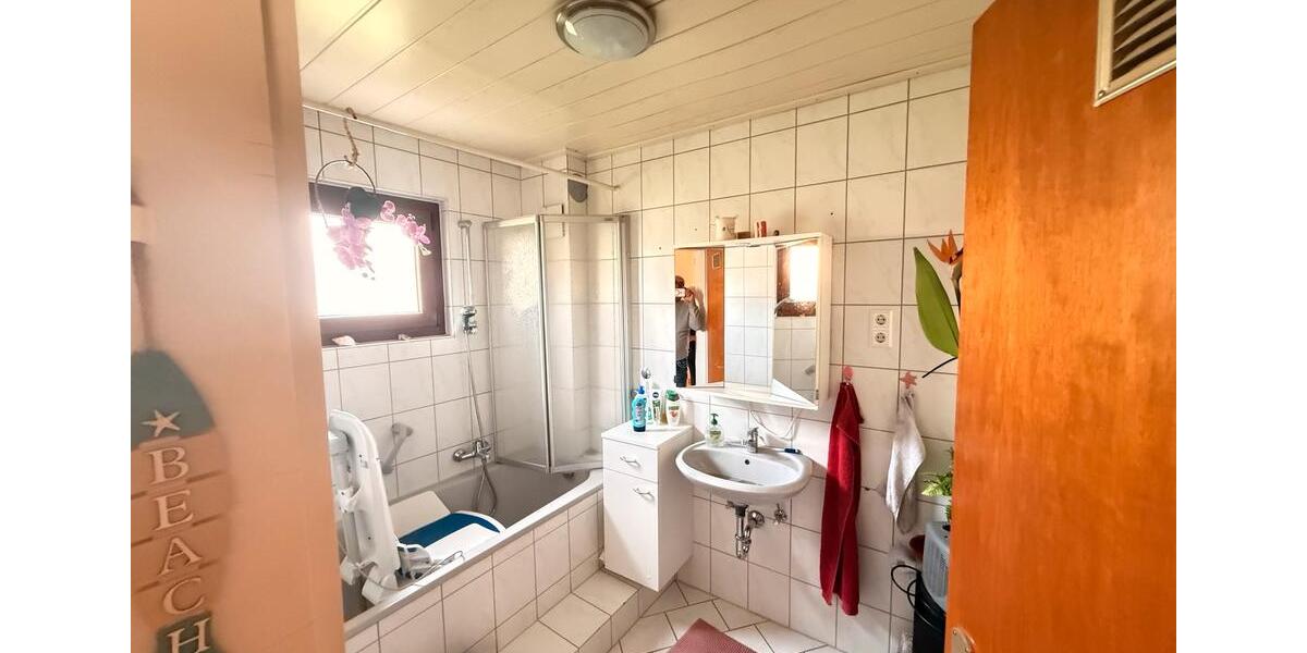 Mehrfamilienhaus, Wohnhaus Pforzheim Eutingen - 7 Zimmer, 175 m&sup2;, 599.000&euro; | Angebot:25510335