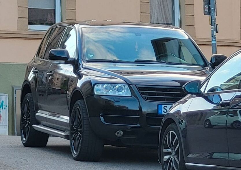 VW Touareg 270.000 km 4.999 € Stuttgart 70199