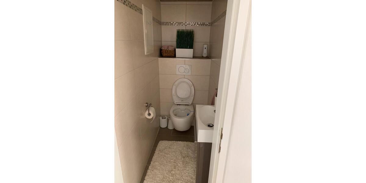 Erdgeschoßwohnung Leonberg - 3 Zimmer, 76 m&sup2;, 1.300&euro; | Angebot:26423419