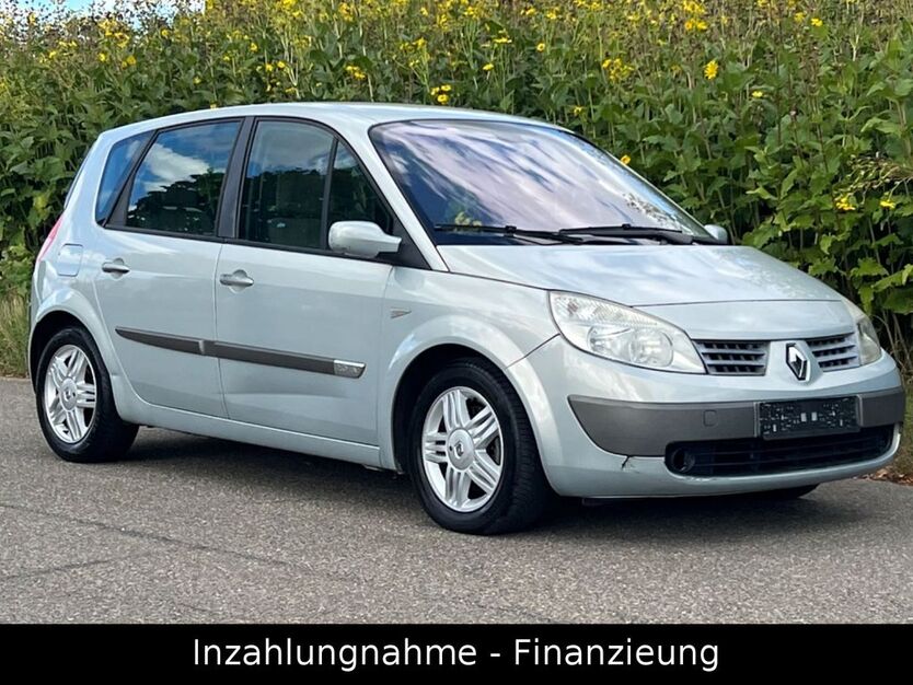 Renault Scenic 141.000 km 2.590 € Fellbach 70736