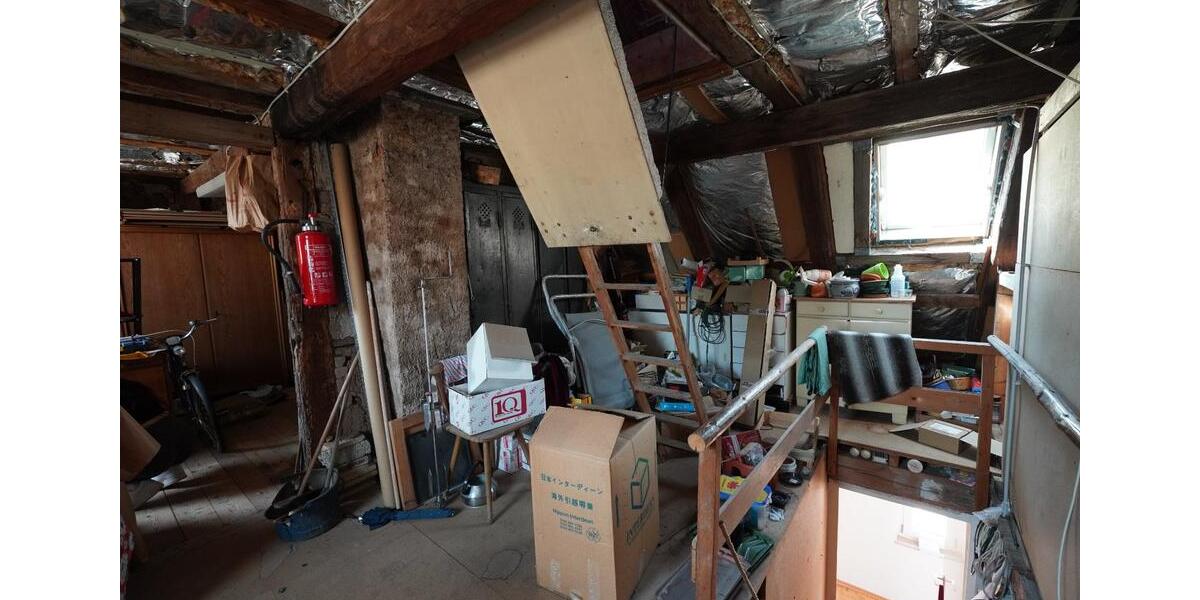 Einfamilienhaus Tübingen Derendingen - 6 Zimmer, 112 m&sup2;, 325.000&euro; | Angebot:24804619