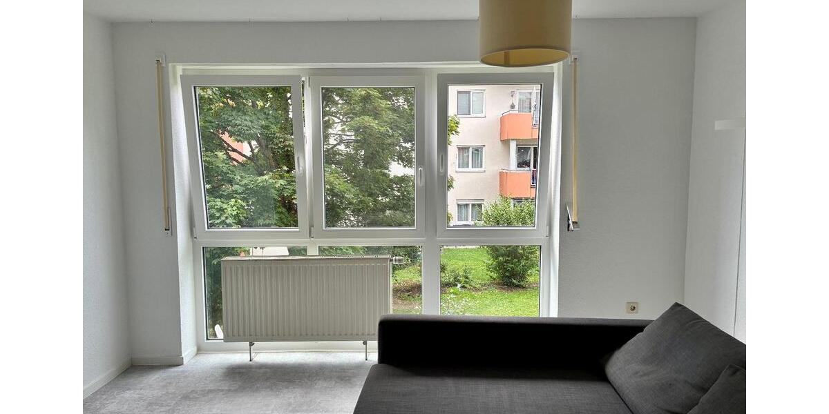 Kaufpreis : 6.480 € = 4,5 % - 1 ZW 30m² 1.OG + TG in Ludwigsburg 1 zimmer