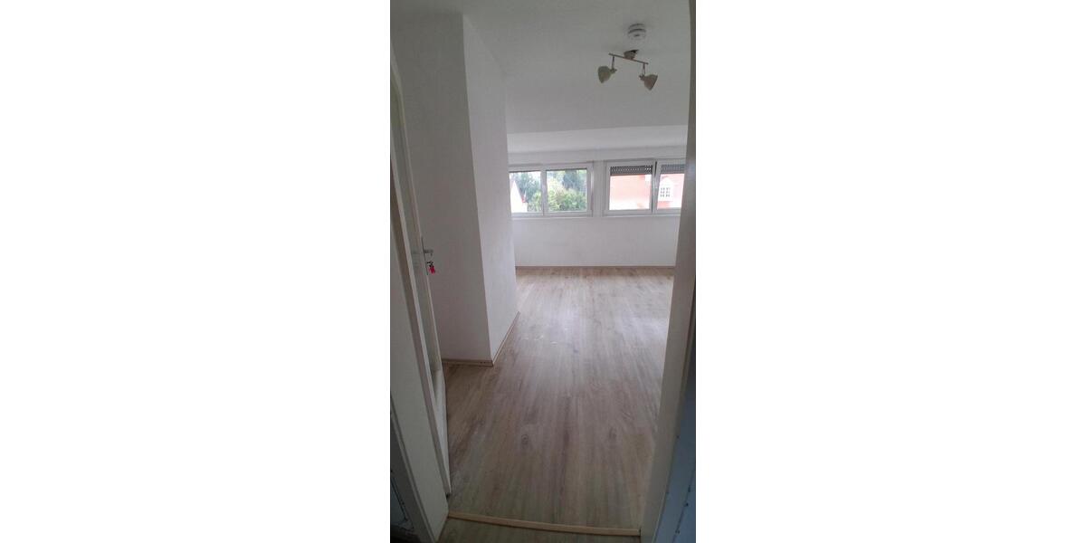 Erdgeschoßwohnung Ludwigsburg - 1 Zimmer, 16 m&sup2;, 430&euro; | Angebot:27608576