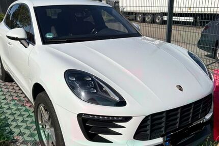 Porsche Macan 100.500 km 35.900 &euro; Pforzheim 75177