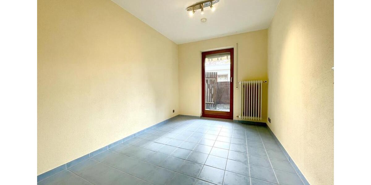 Erdgeschoßwohnung Metzingen - 4 Zimmer, 106 m&sup2;, 1.180&euro; | Angebot:26477082
