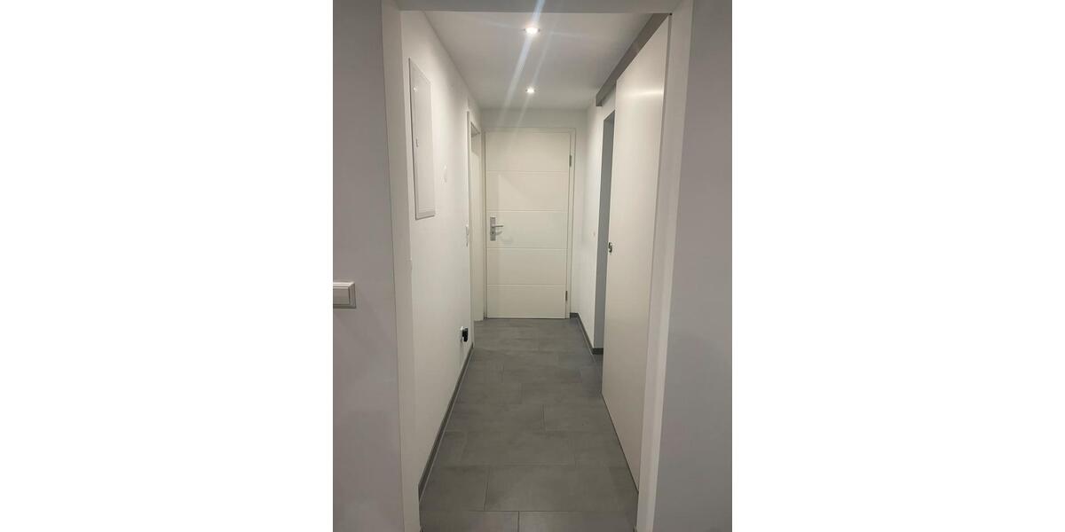 Dachgeschoßwohnung Leonberg - 2 Zimmer, 40 m&sup2;, 750&euro; | Angebot:25298824