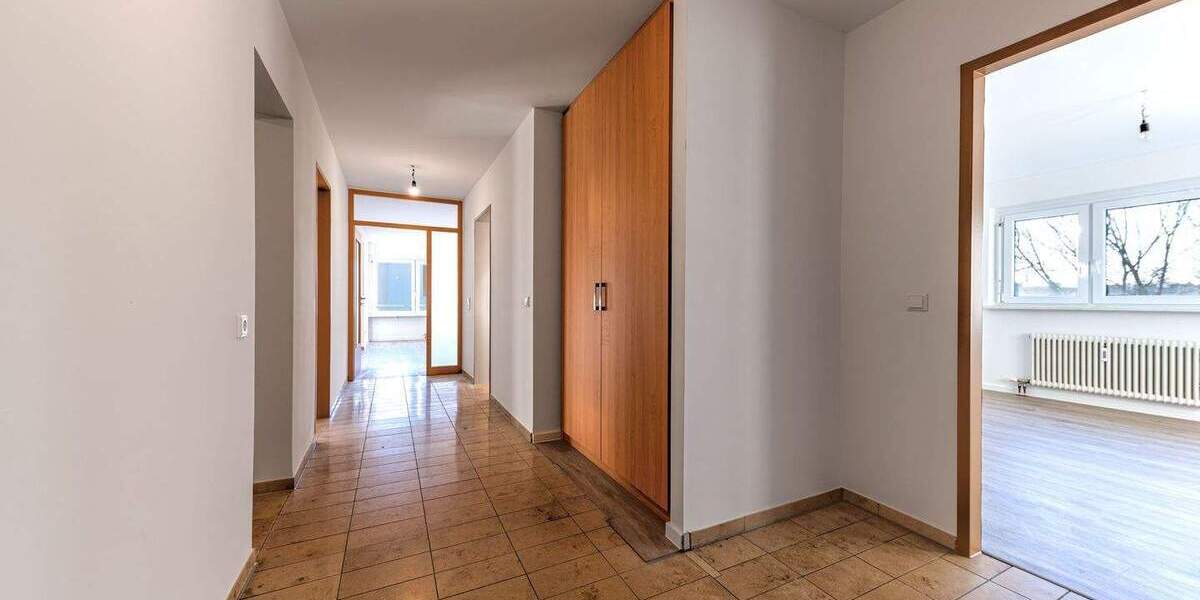 Etagenwohnung Gärtringen - 4 Zimmer, 104 m&sup2;, 339.000&euro; | Angebot:24635925