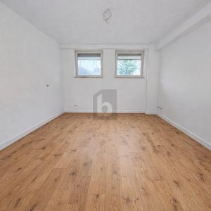 MODERN, ERSTBEZUG NACH KERNSANIERUNG - Etagenwohnung Stuttgart Mühlhausen | Angebot:27102089