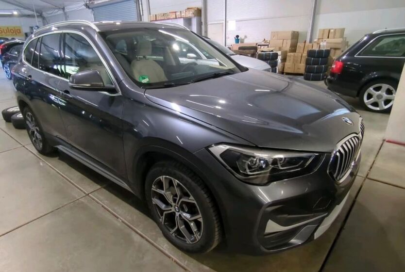 BMW X1 152.000 km 16.999 € Ditzingen 71254