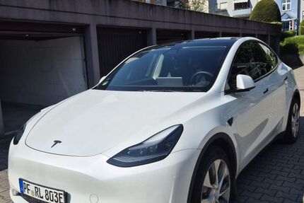 Tesla Model Y 65.530 km 33.300 &euro; Pforzheim 75179