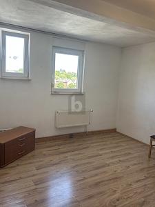 MODERNISIERT, ZENTRAL UND NACHHALTIG - Wohn- & Geschäftshaus Reutlingen Reutlingen (Kernstadt) | Angebot:27020070