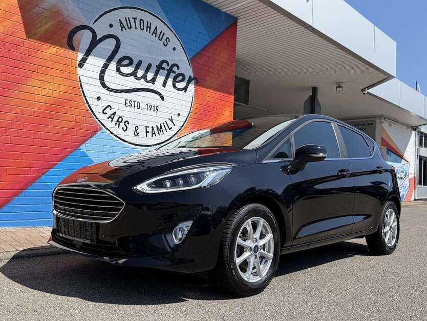 Ford Fiesta 66.900 km 14.790 € Herrenberg 71083