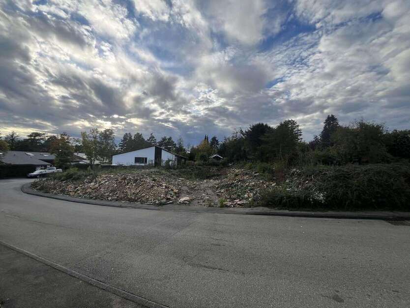 Grundstück zu verkaufen in Gechingen 640.000 € 607 m²
