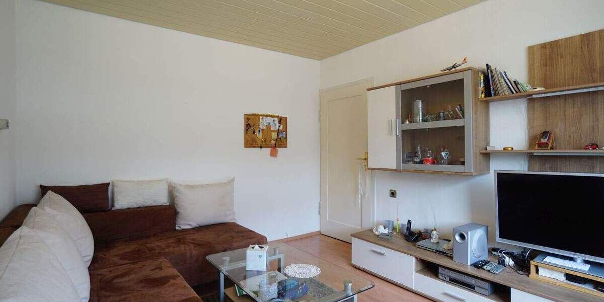 Reihenmittelhaus Reutlingen Römerschanze - 4 Zimmer, 86 m&sup2;, 265.000&euro; | Angebot:25915986