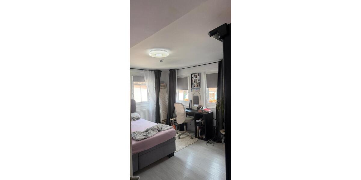 Einfamilienhaus Bondorf - 5 Zimmer, 180 m&sup2;, 1.900&euro; | Angebot:27620265