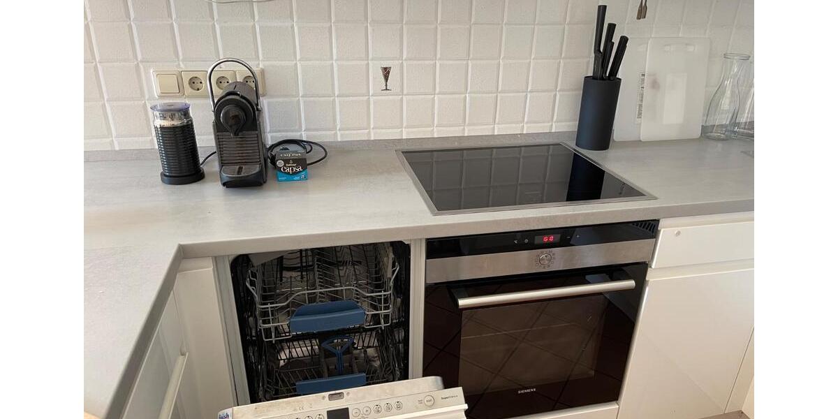 Zentral wohnen in der Hasenbergstr mit EBKStellplatz (3 Zimmer) 3 zimmer