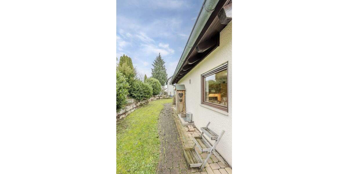 Einfamilienhaus Markgröningen / Schönbühlhof Schönbühlhof - 7 Zimmer, 227 m&sup2;, 749.000&euro; | Angebot:24452604