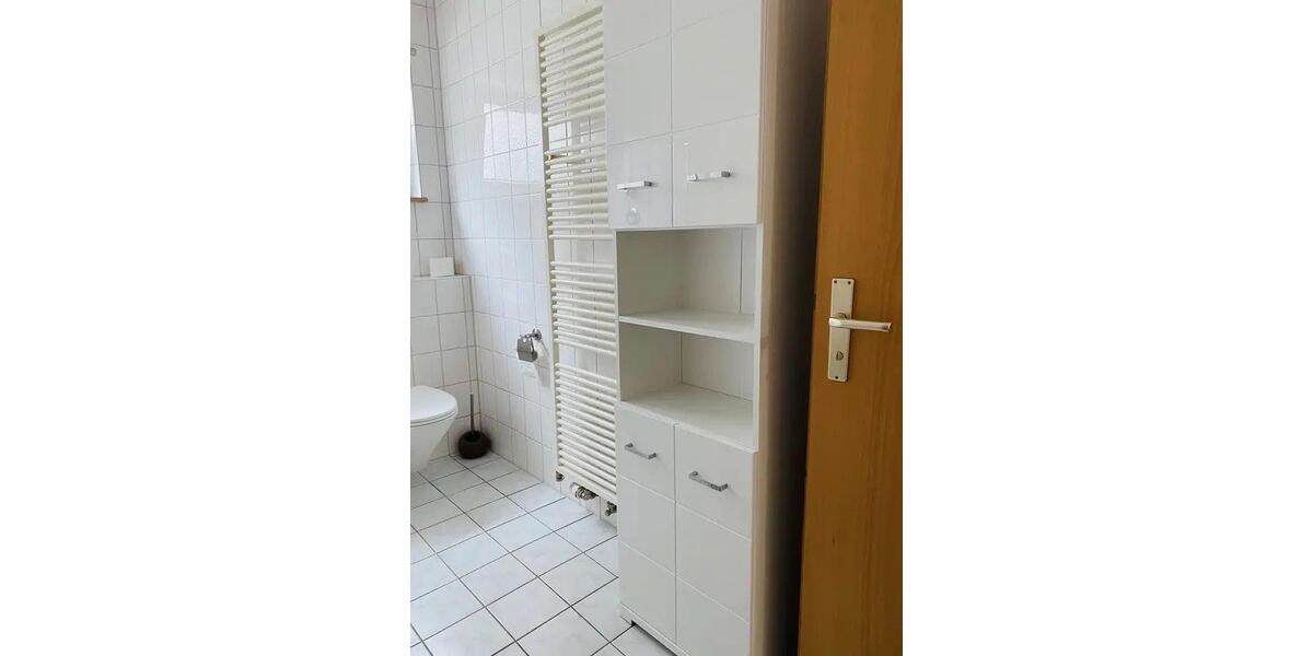 Etagenwohnung Fellbach Oeffingen - 3.5 Zimmer, 84 m&sup2;, 1.200&euro; | Angebot:26235931
