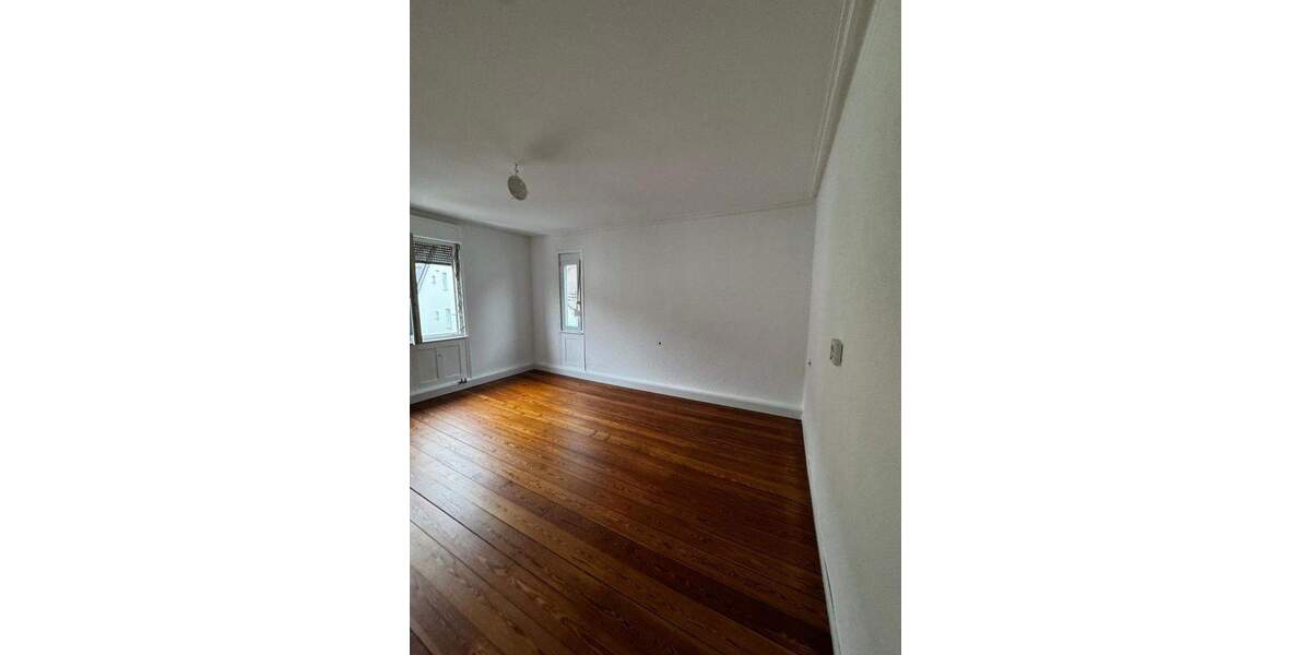 Etagenwohnung Esslingen am Neckar Pliensauvorstadt - 2 Zimmer, 61 m&sup2;, 790&euro; | Angebot:24801408