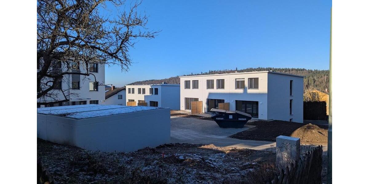 Reihenhaus Pforzheim Eutingen - 5 Zimmer, 132 m&sup2;, 1.499&euro; | Angebot:24747498