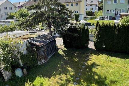 Reiheneckhaus für die kleine Familie mit Garten und Garage 5 zimmer