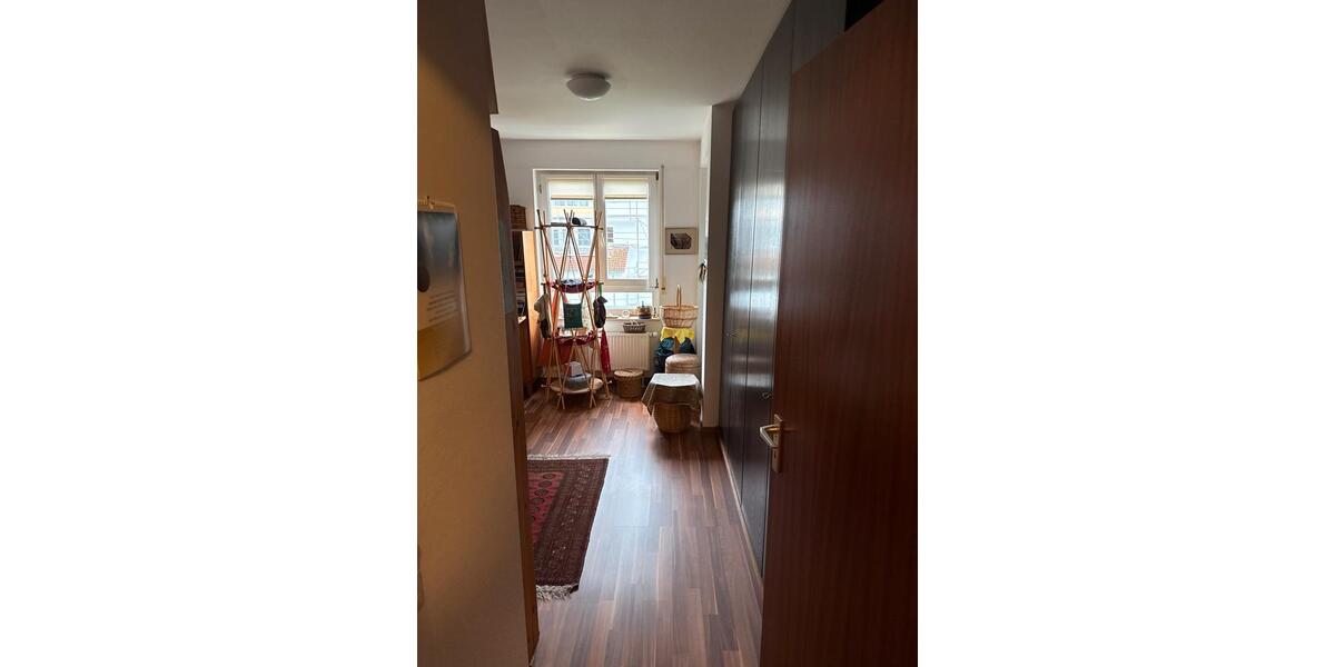 Gepflegte 2-Zimmer-Wohnung mit Balkon & TG-Stellplatz in Tübingen 2 zimmer