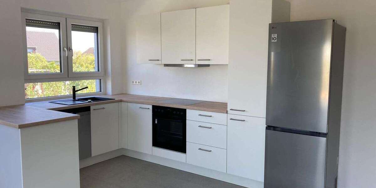 Einfamilienhaus Herrenberg - 7 Zimmer, 183 m&sup2;, 2.600&euro; | Angebot:26789149