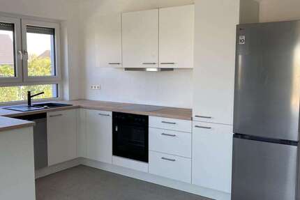 Haus Herrenberg - 7 Zimmer, 183 m&sup2;, 2.600&euro; | Angebot:26789149