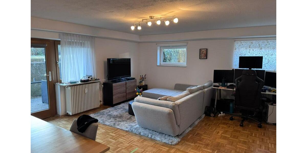 Etagenwohnung Reutlingen Altenburg - 2 Zimmer, 64 m&sup2;, 180.000&euro; | Angebot:24371377