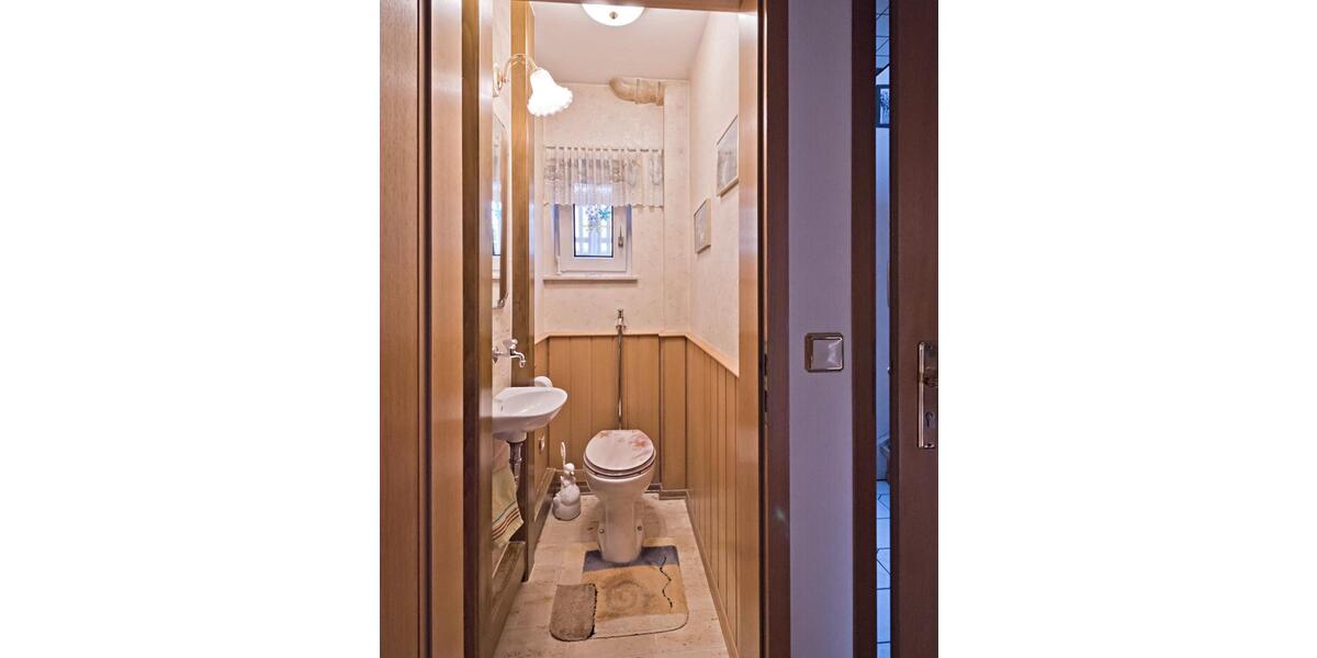 Einfamilienhaus Nagold - 7 Zimmer, 99 m&sup2;, 348.000&euro; | Angebot:25858427