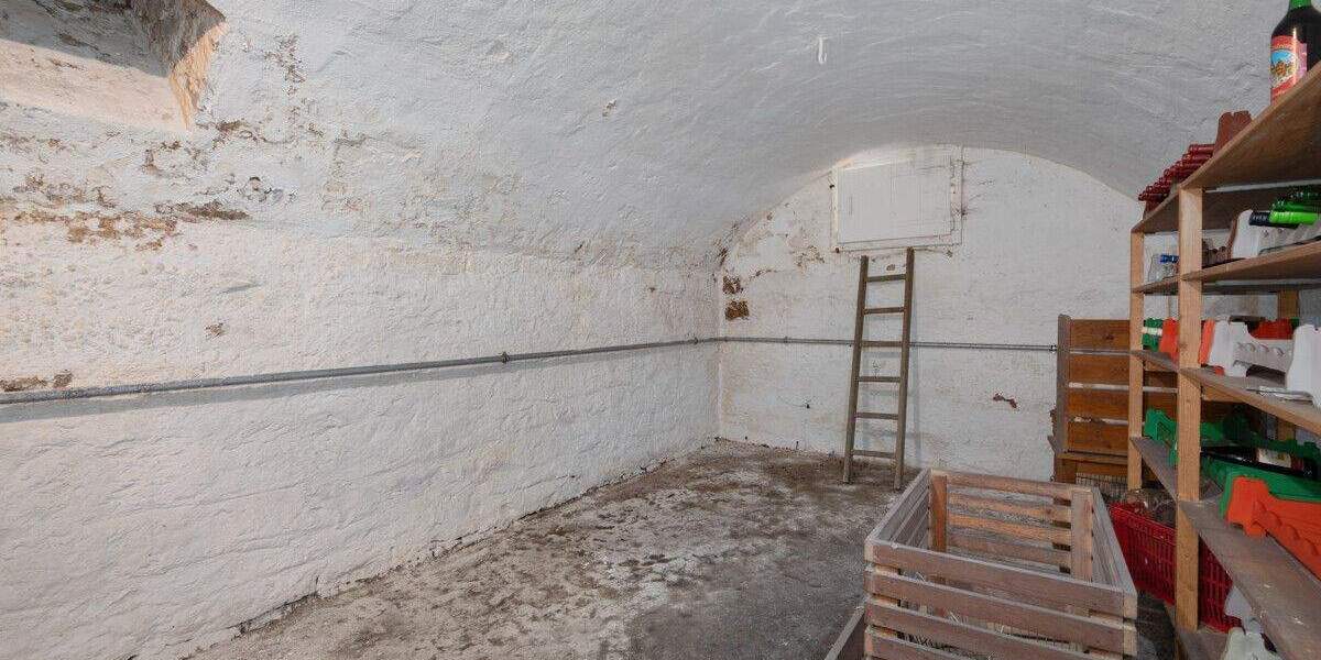 Mehrfamilienhaus, Wohnhaus Mühlacker - 9 Zimmer, 189 m&sup2;, 540.000&euro; | Angebot:24860329