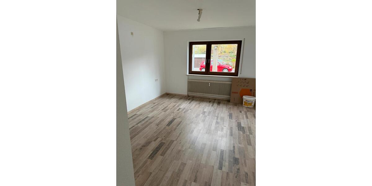 Erdgeschoßwohnung Stuttgart Luginsland - 3.5 Zimmer, 101 m&sup2;, 1.650&euro; | Angebot:25935956