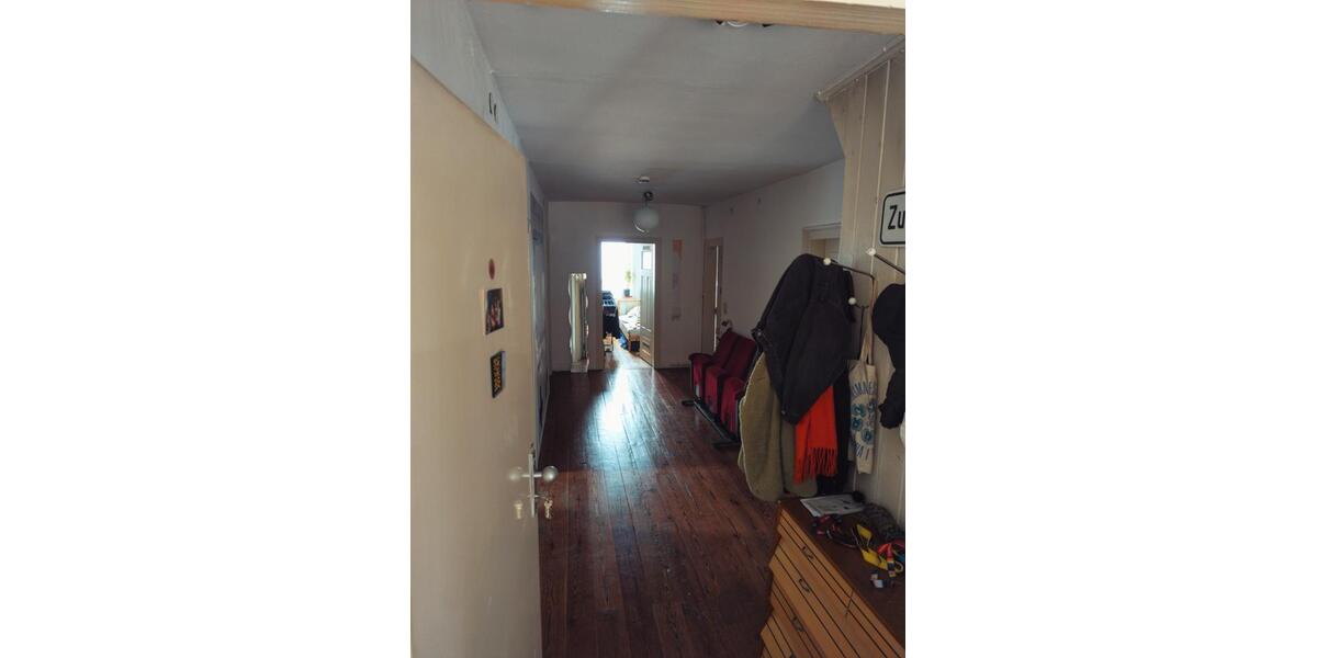 Dachgeschoßwohnung Ludwigsburg - 5 Zimmer, 144 m&sup2;, 470&euro; | Angebot:27625118
