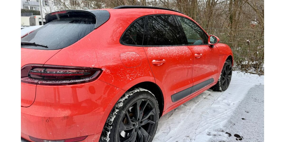 Porsche Macan 152.000 km 39.999 &euro; Stuttgart 70192