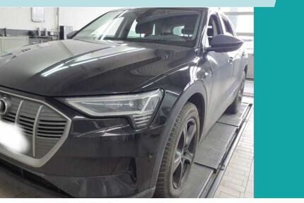 Audi e-tron 38.190 km 34.490 &euro; Herrenberg 71083