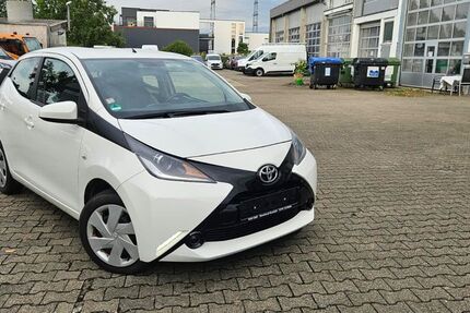 Toyota Aygo (X) 160.583 km 5.200 &euro; Waiblingen Neustadt ( 15 km von Stuttgart ) 71336